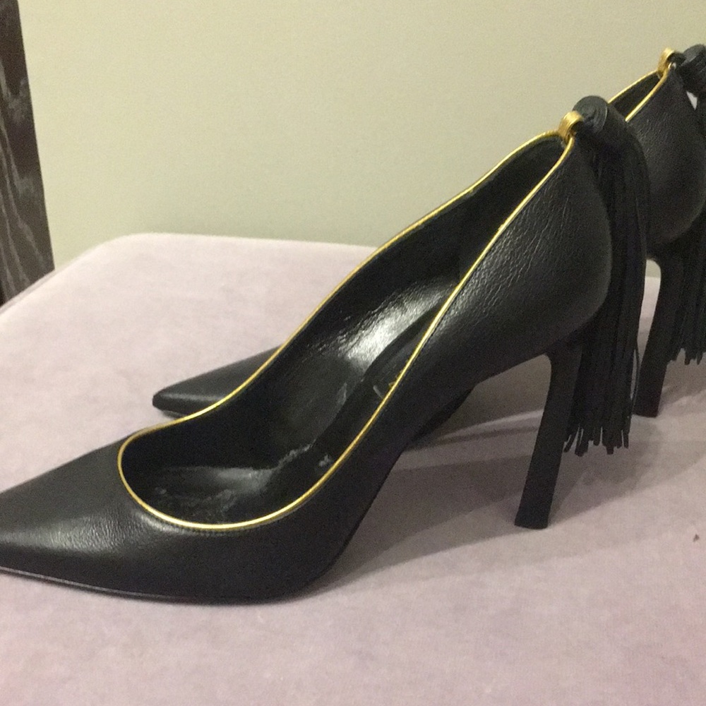 Lanvin black pumps